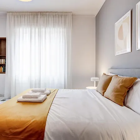 Fama - Quiet&bright 2br * רומא