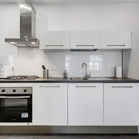 Fama - Quiet&bright 2br Lejlighed Rom